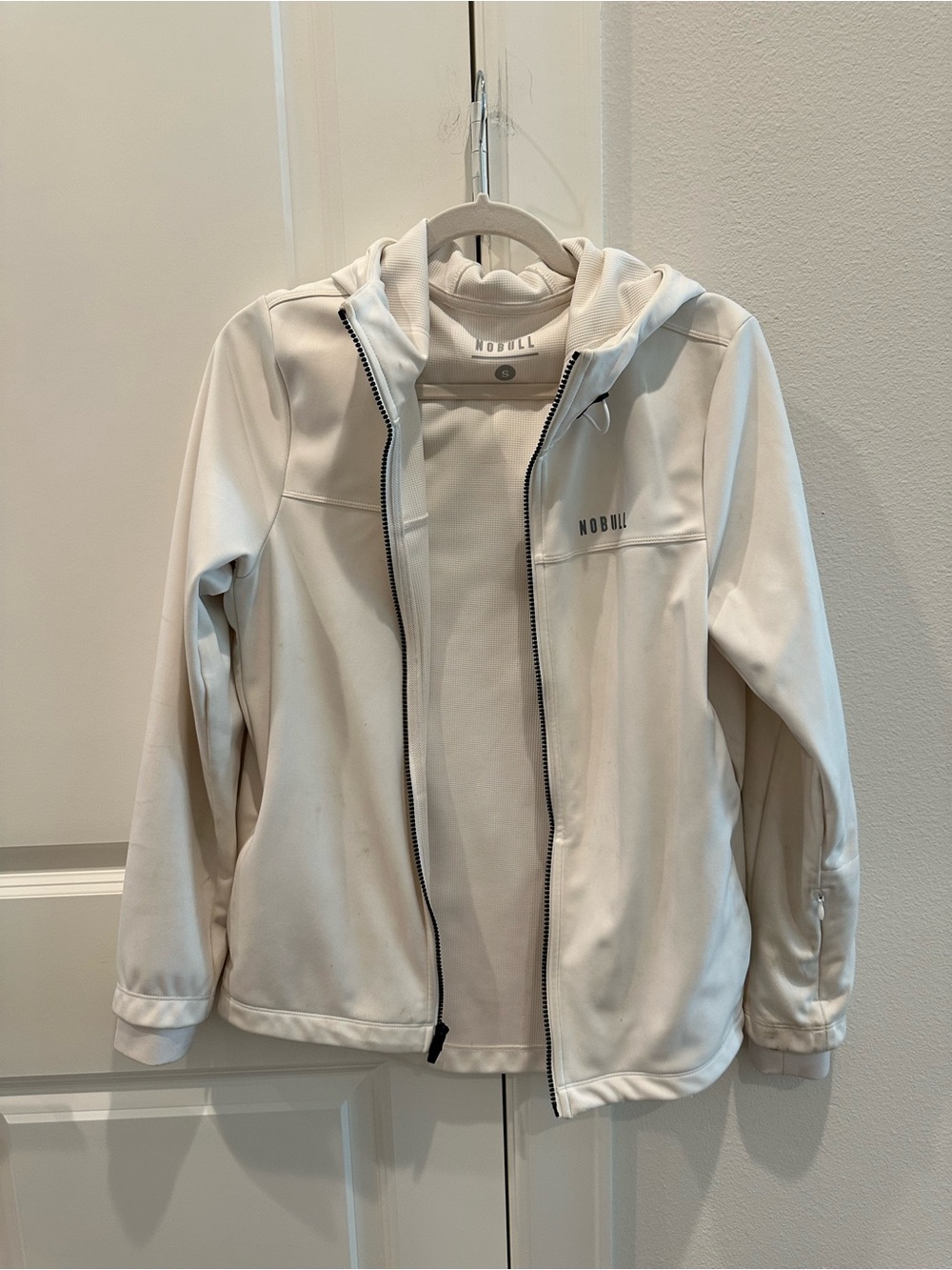 NOBULL Cream Hooded Jacket